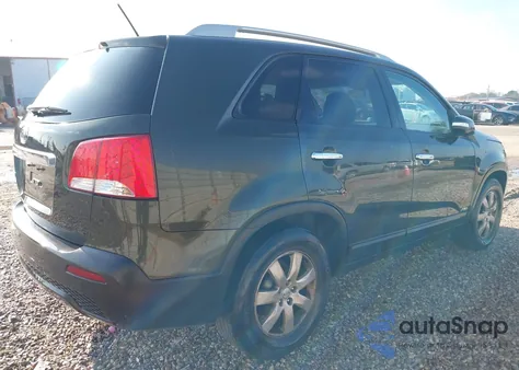 2013 Kia Sorento Lx V6 z USA, uszkodzony, nr VIN 5XYKTDA21DG312917